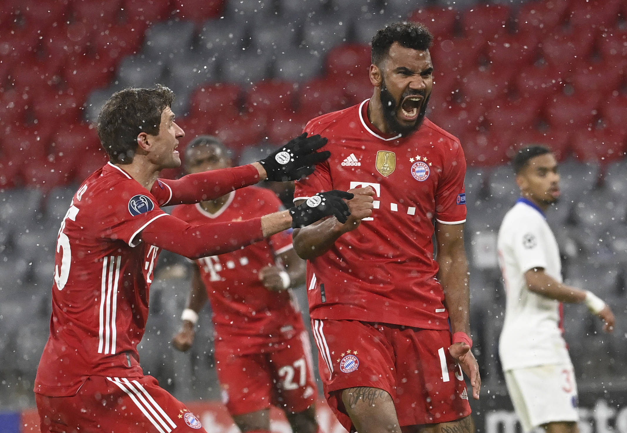 4战全胜，黄潜主帅马塞利诺当选西甲11月最佳教练（四连胜加持，黄潜主帅马塞利诺荣膺西甲11月最佳教练）