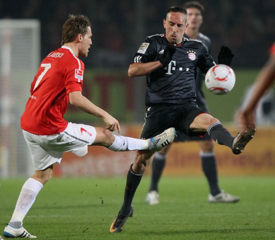 懂球译站 ｜ 英超想卫冕，为何这么难？（懂球译站 ｜ 英超为何难以卫冕？）