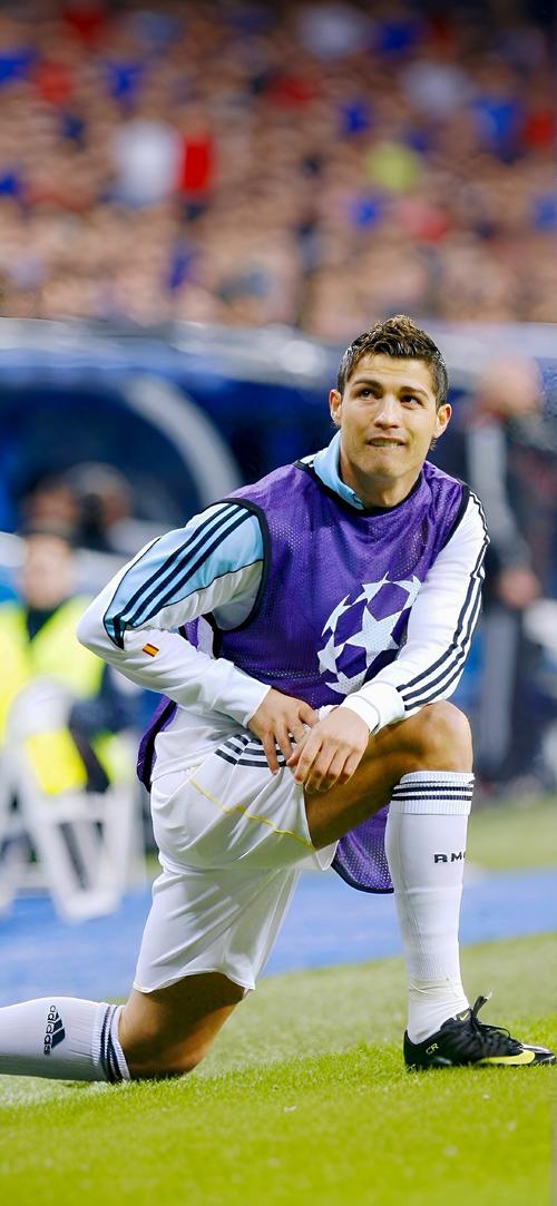 弗拉格：伦纳德是我努力的目标，自己可以在队内胜任得分角色（弗拉格：以伦纳德为标杆，自信承担球队得分职责）