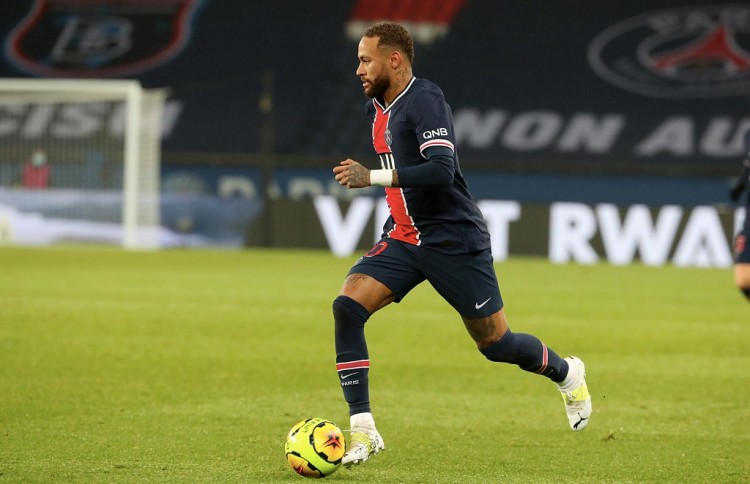 对位防守几乎无懈可击（盯人防守近乎滴水不漏）