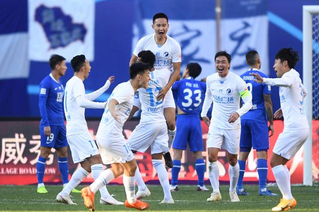 库库忆转会曼城失败：瓜帅点名我跪着去都行，但布莱顿要价高（库库忆投曼城告吹：瓜帅点名我愿跪着去，奈何布莱顿要价过高）