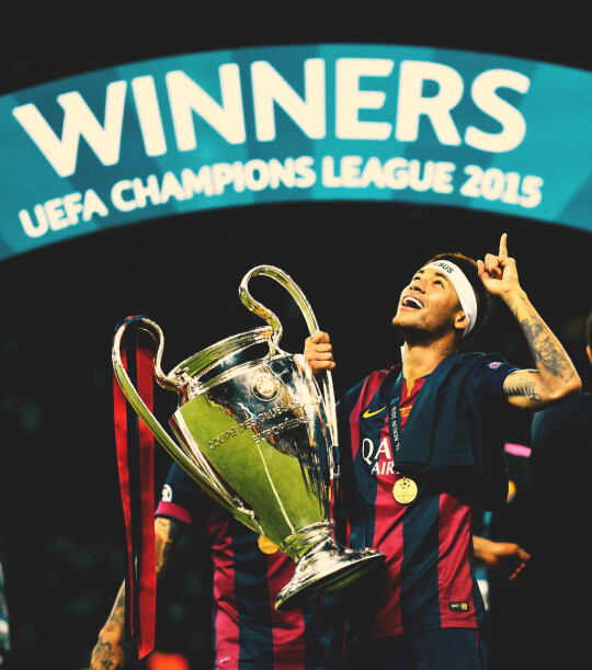 塔图姆单节爆砍20分率绿军大胜（塔图姆单节轰下20分带领绿军大胜）