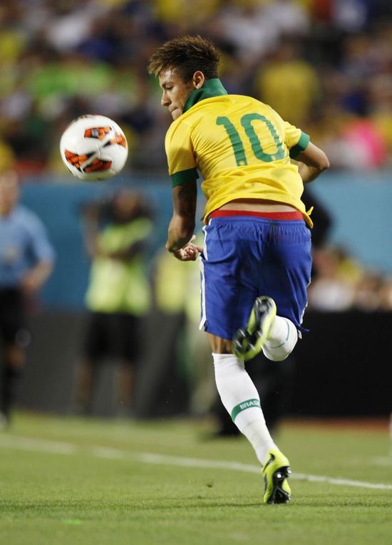 加布里埃尔：不知道明年是否留队，但我愿意留在海港（加布里埃尔：去留未定，但我希望留在海港）