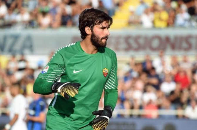 哪怕不算欧国联、阿拉冠级别的冠军！梅西的冠军数都多于决赛数！（即便不计欧国联和阿拉冠，梅西夺冠次数仍多于决赛场次）